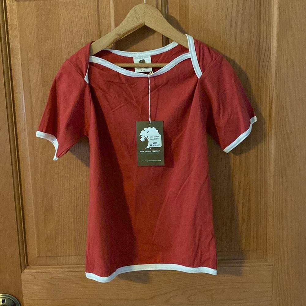 Kate Quinn Organics Boutique Red Short Sleeve Tee Shirt Size 6 New with tag